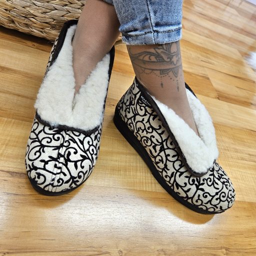 Mjartan szőrme galléros mintás világosbarna gyapjú melegmamusz 