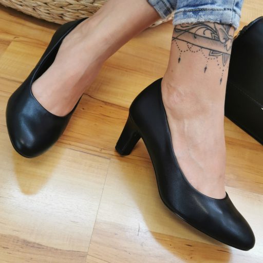 TAMARIS kis sarkas fekete pumps