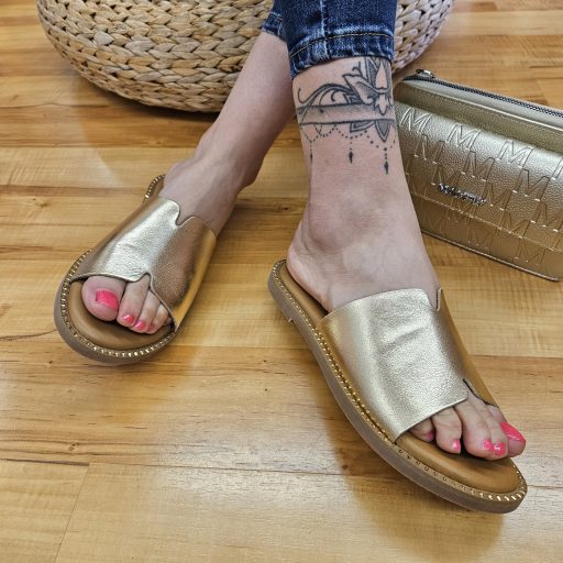 TAMARIS ESSENTIALS csodaszép arany papucs 