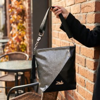 Zellia váll,- és oldaltáska fekete-ezüst 