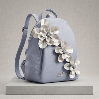 Zellia hátitáska ezüst virágos világoskék 