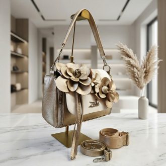 Zellia váll,- és oldaltáska virágos arany-fehér 