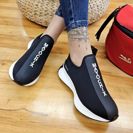 MAYO CHIX extra trendi fekete-fehér slip-on