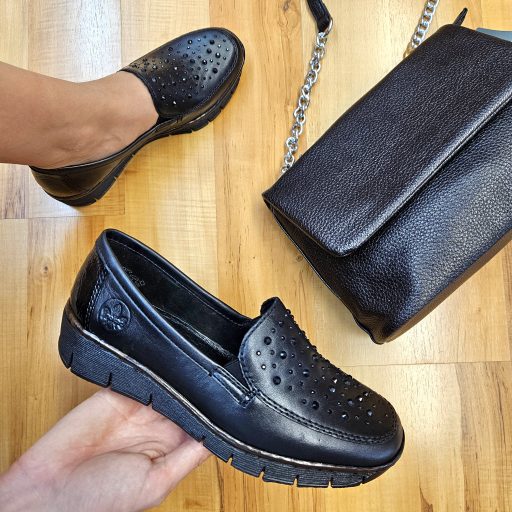 RIEKER emelt talpú strasszköves fekete slip-on