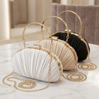 Alkalmi táska szatén kagyló alakú 