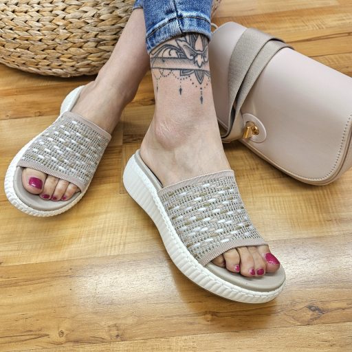 JANA SOFTLINE emelt talpú púder textil pántos papucs 