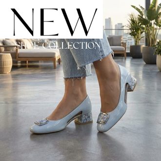 VIA ROMA gyönyörű világoskék elegáns kis sarkas pumps 