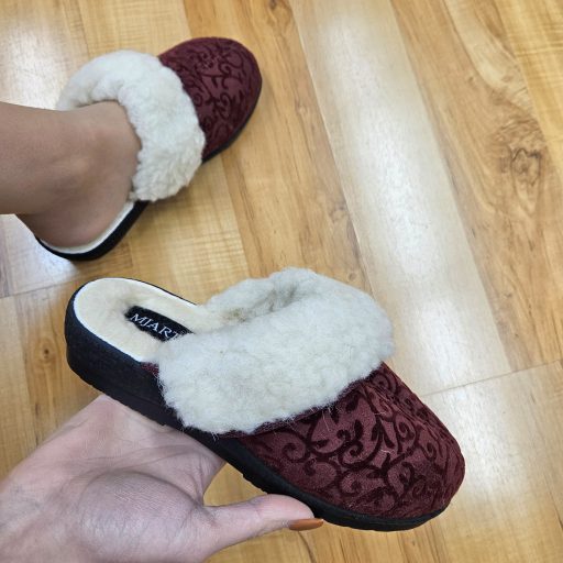 Mjartan szőrme galléros mintás bordó gyapjú melegpapucs 