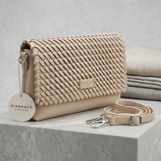 DIANA&CO váll,- és oldaltáska fonott taupe