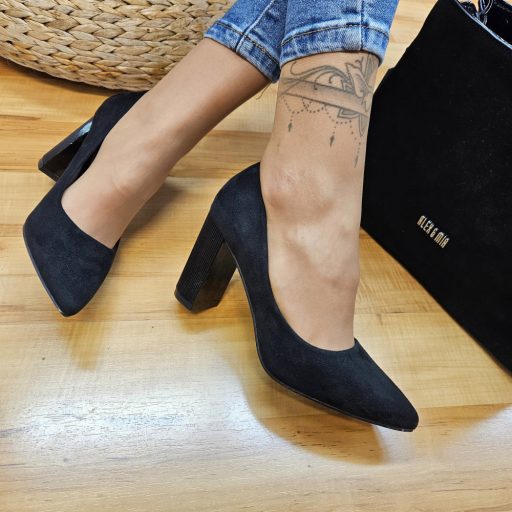 Sea vastag sarkú fekete pumps