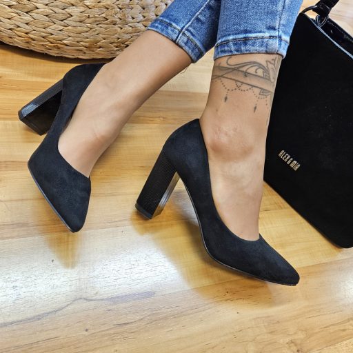 Sea vastag sarkú fekete pumps