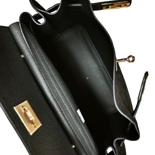 Kézi,- váll,- és oldaltáska bőr elegáns fekete 