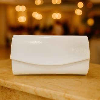 Zellia alkalmi táska anyagában mintás fehér lakk 