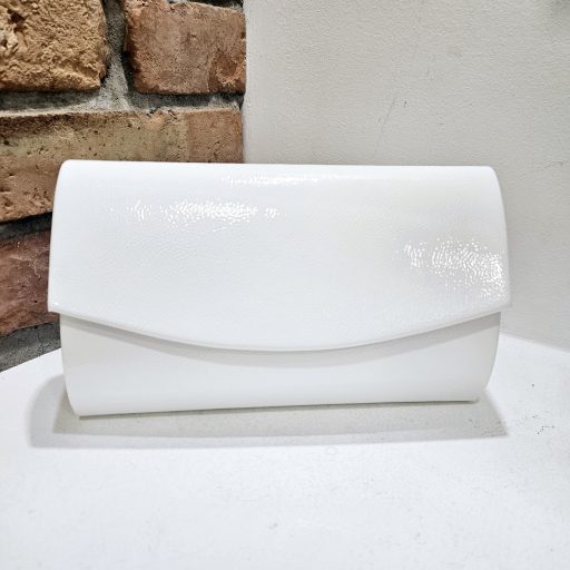 Zellia alkalmi táska anyagában mintás fehér lakk 